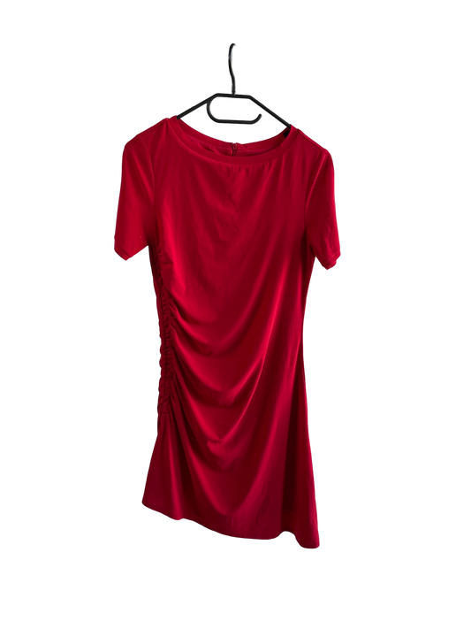 Červené asymetrické šaty vel. 34